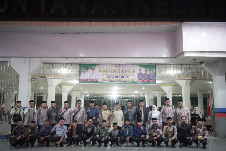 Wakil Bupati Syahdian Purba lepas Kafilah MTQ Labuhanbatu Selatan 2026