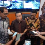 Gubernur Al Haris BPJS Ketenagakerjaan membahas perlindungan sosial tenaga kerja di Jambi