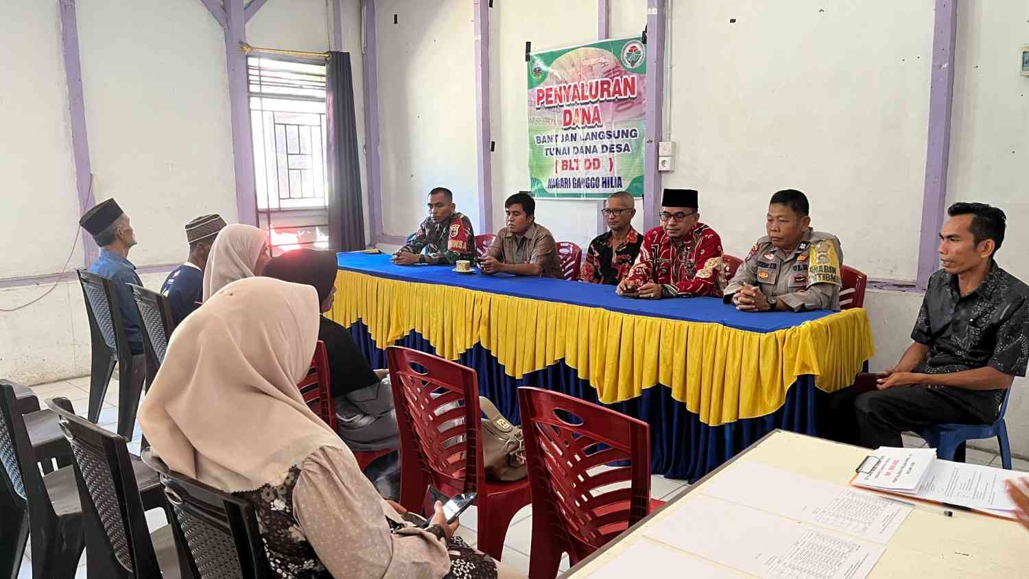 Pemerintah Nagari Ganggo Hilia Distribusikan BLT Dana Desa