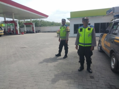 Guna Menjaga Keamanan Wilayah, Polsek Padang Tualang Rutin Melaksanakan Patroli Obyek Vital Pada SPBU Guna Menjaga Keamanan Wilayah, Polsek Padang Tualang Rutin Melaksanakan Patroli Obyek Vital Pada SPBU