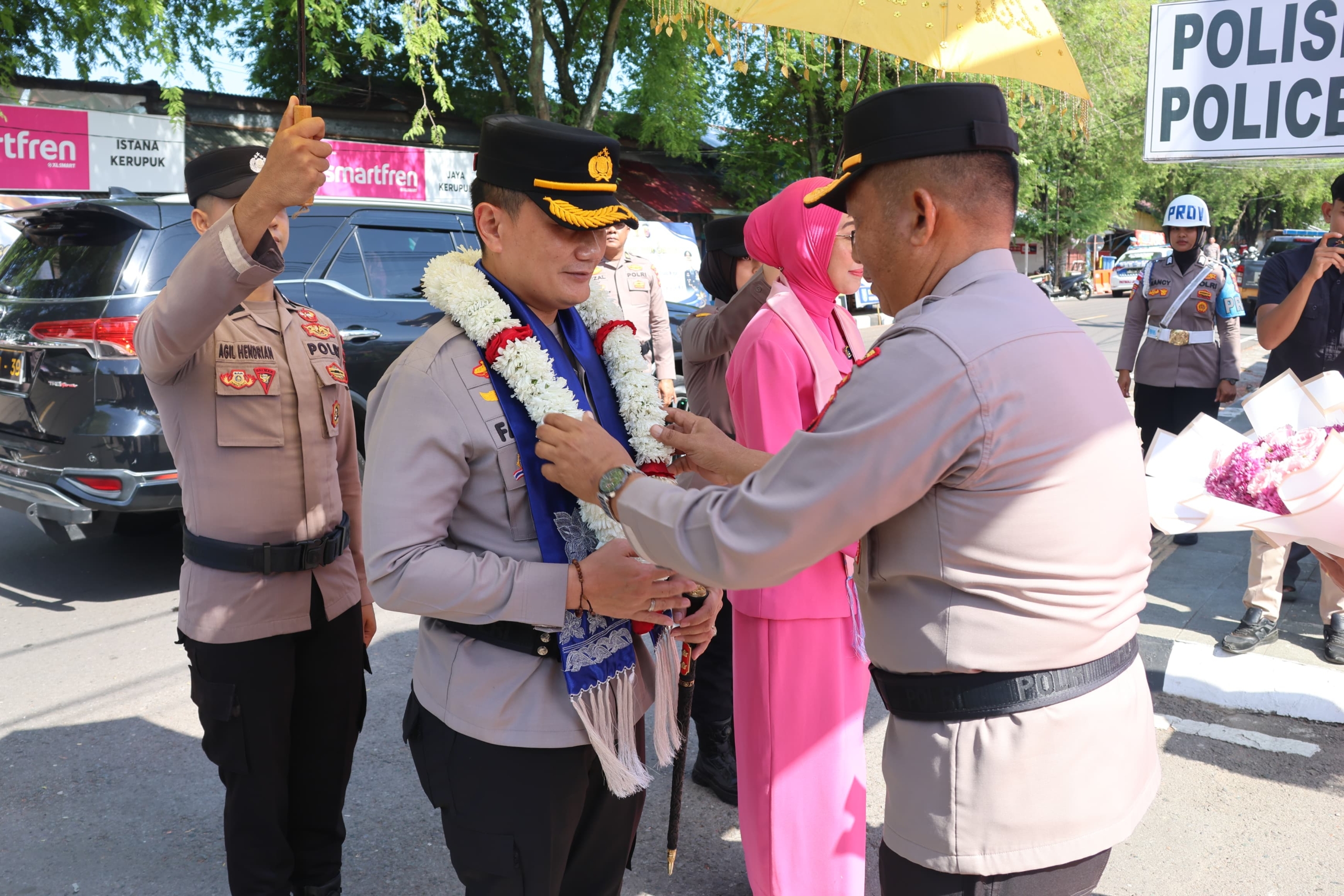 Polres Sabang Sambut Kapolres Baru dengan Prosesi Adat dan Pedang Pora | News Publik.perss Polres Sabang Sambut Kapolres Baru dengan Prosesi Adat dan Pedang Pora | News Publik.perss