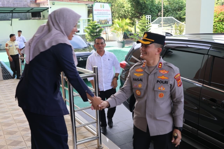 Kapolres Sabang Silaturahmi dengan Ketua Mahkamah Syar’iyah, Perkuat Sinergitas Antar Lembaga | News Publik.perss