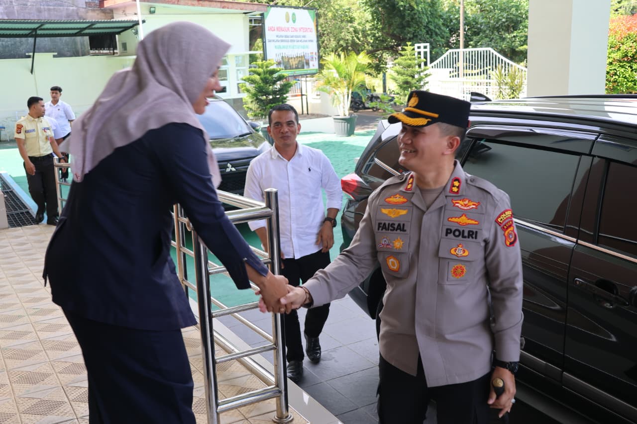Kapolres Sabang Silaturahmi dengan Ketua Mahkamah Syar’iyah, Perkuat Sinergitas Antar Lembaga | News Publik.perss
