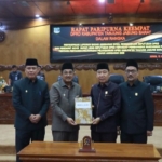 Ranperda Pertanggungjawaban APBD 2025 Disetujui Bersama, Bupati Anwar Sadat Apresiasi DPRD