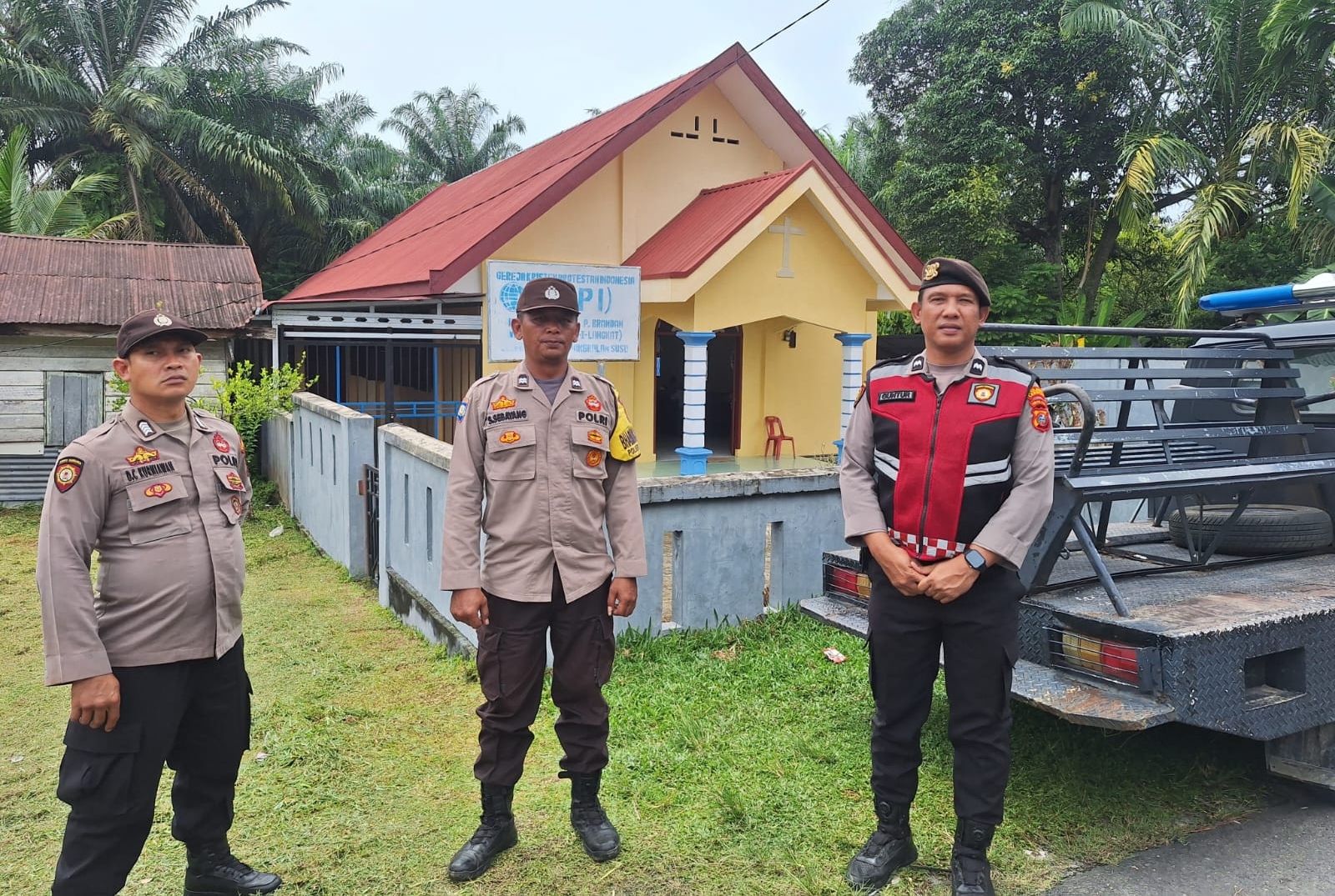 Program Minggu Kasih dan Amankan Ibadah Gereja, Polsek Pangkalan Susu Polres Langkat Beri Rasa Aman Program Minggu Kasih