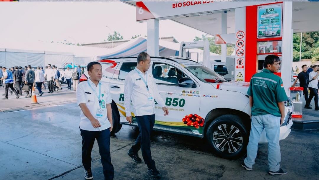 Presiden Prabowo Resmikan Biodiesel B50 di KM 57A Karawang Biodiesel B50