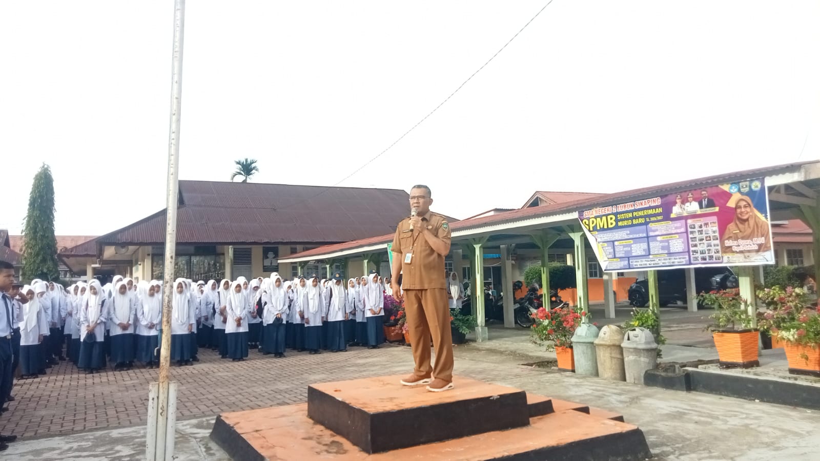 319 Siswa Baru Ikuti MPLS SMPN 1 Lubuk Sikaping Tahun Ajaran 2026-2027