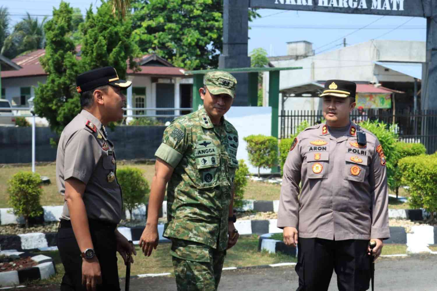 Kapolres Kaur Kunjungi Dandim 0408, Perkuat Soliditas TNI-Polri Kapolres Kaur Kunjungi Dandim 0408