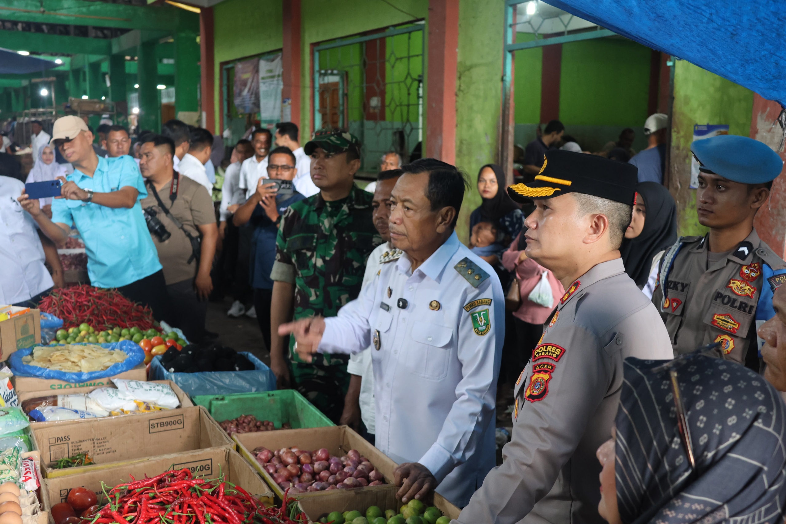Kapolres Sabang dan Wakil Walikota Sidak Pasar, Harga Bahan Pokok Relatif Stabil | News Publik.perss