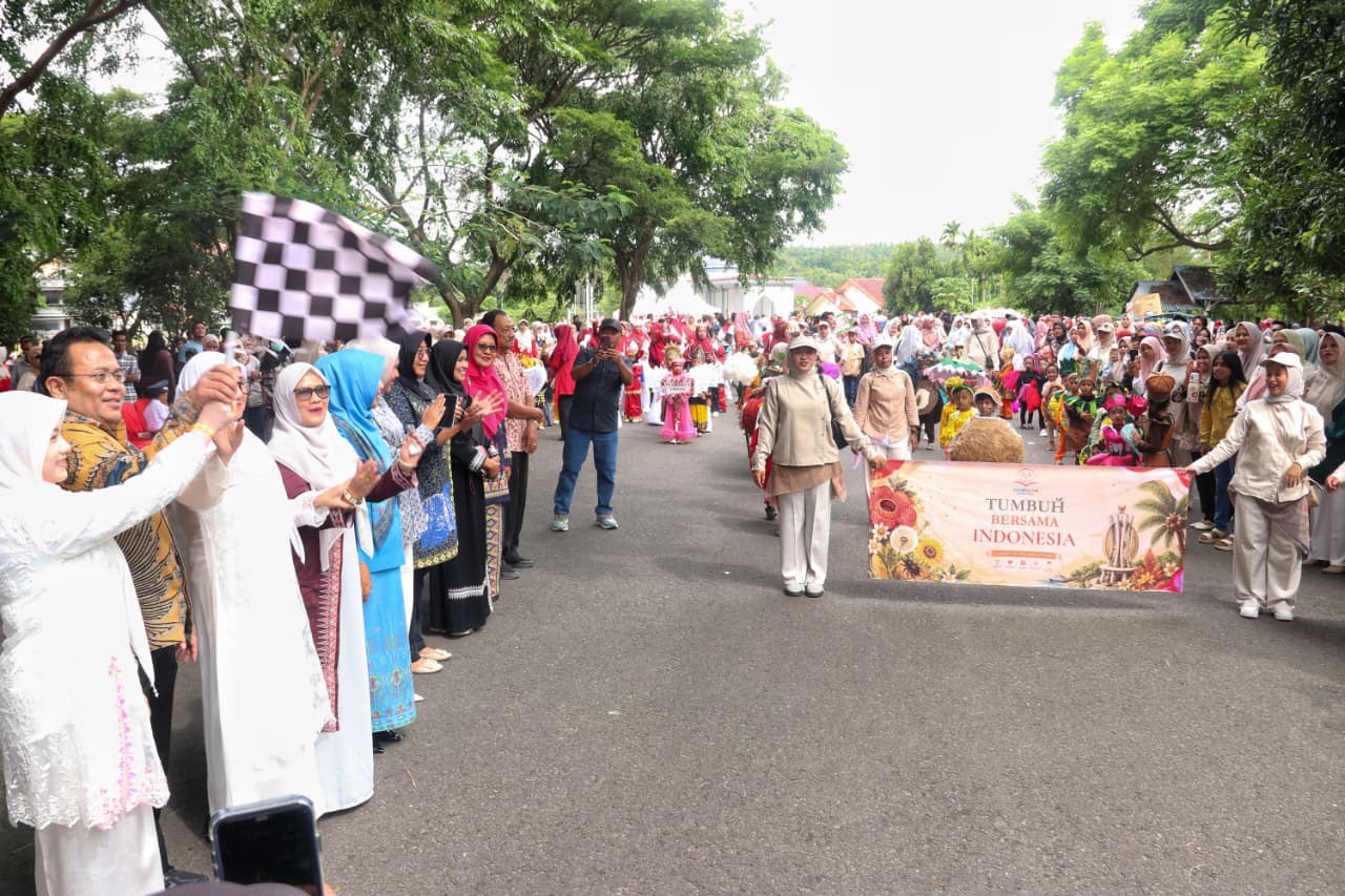 Kecil Usianya, Besar Semangatnya! 600 Anak PAUD-TK Meriahkan Pawai HUT ke-81 RI di Sabang | News Publik.perss