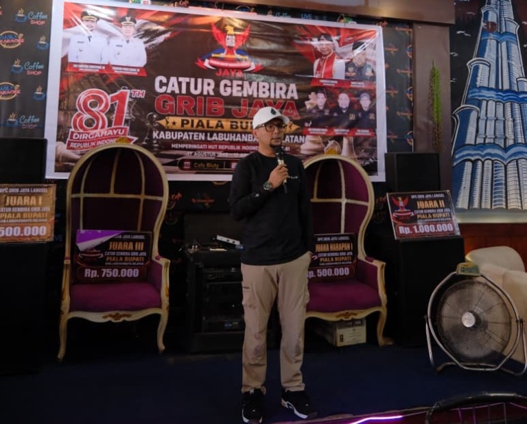 Bupati Labusel Fery Sahputra Simatupang Buka Catur Gembira Piala Bupati Sambut HUT RI ke-81