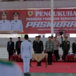 Bupati Labusel Kukuhkan 70 Paskibraka, Putra-Putri Terbaik Siap Kibarkan Merah Putih di HUT RI ke-81