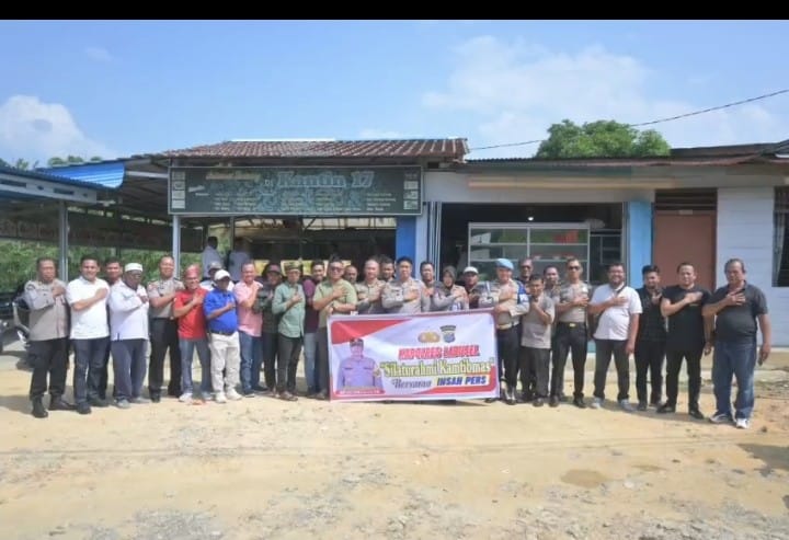 Polisi dan Insan Pers Satu Meja, Kapolres Labusel Dorong Informasi Tak Menyesatkan Polisi dan Insan Pers Satu Meja, Kapolres Labusel Dorong Informasi Tak Menyesatkan