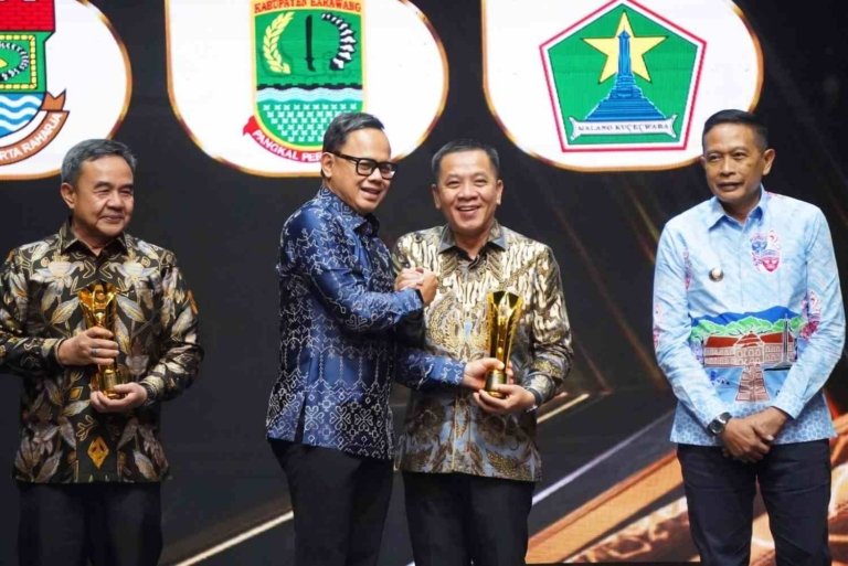 Pemkab Karawang Diguyur Penghargaan, Berbagai Inovasi Pelayanan Sabet Award 2026