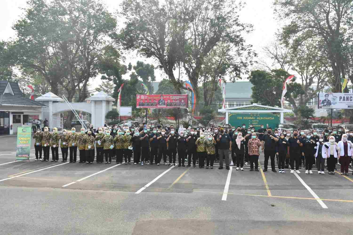 Jelang Hari Lahir Kejaksaan ke-81, Kejati Jambi Serbu 5 Titik Bagikan 4.000 Masker