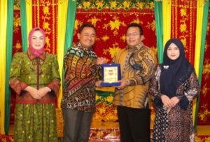 Sambut Kunjungan Kerja Pangkosek I, Wali Kota Sabang Gelar Peusijuk dan Jamuan Makan Malam | News Publik.perss