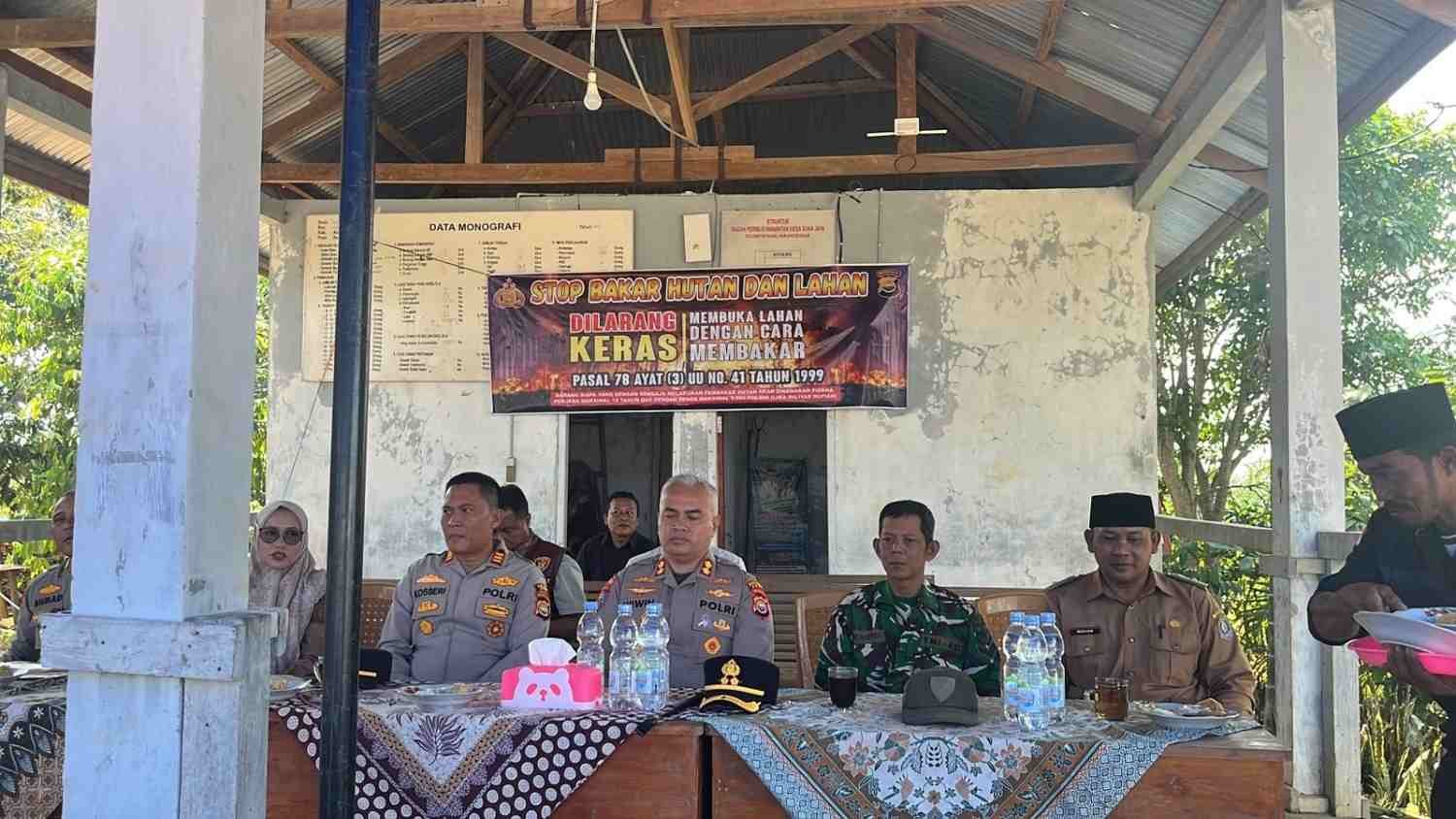 Karhutla Mengintai, Kapolres Kaur Turun Langsung Sosialisasikan Larangan Bakar Lahan ke Warga