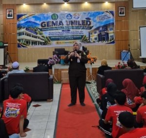 Kajari Pagaralam Ira Febrina Bekali Mahasiswa Baru Uniled soal Karakter dan Integritas