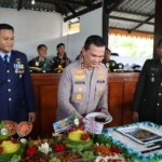 Kapolres Sabang Serahkan Nasi Tumpeng di HUT TNI ke-81, dan Perkuat Sinergitas Polri-TNI | News Publik.perss