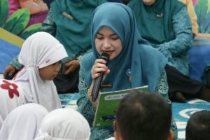 Bunda Bercerita, Nuri Ajak Anak Belajar Lewat Kisah | News Publik.perss