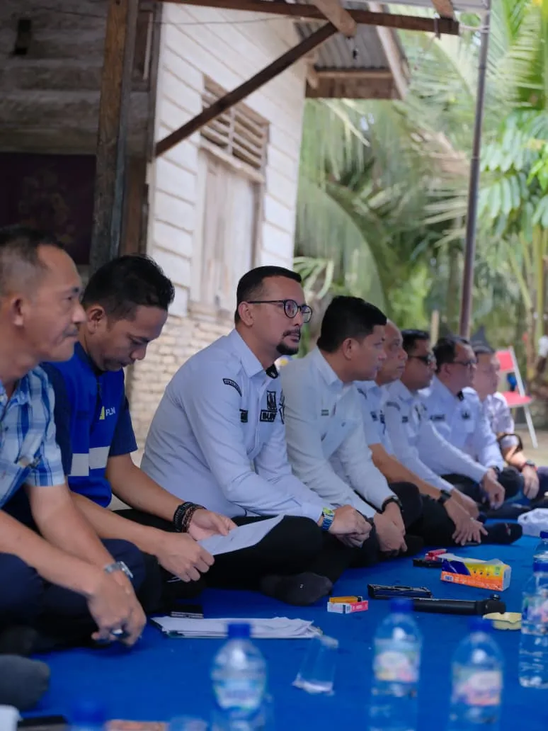 Bupati Labusel Temui PLN dan PT Milano, Nasib Listrik Sei Kuru Mulai Terang Bupati Labusel Temui PLN dan PT Milano, Nasib Listrik Sei Kuru Mulai Terang