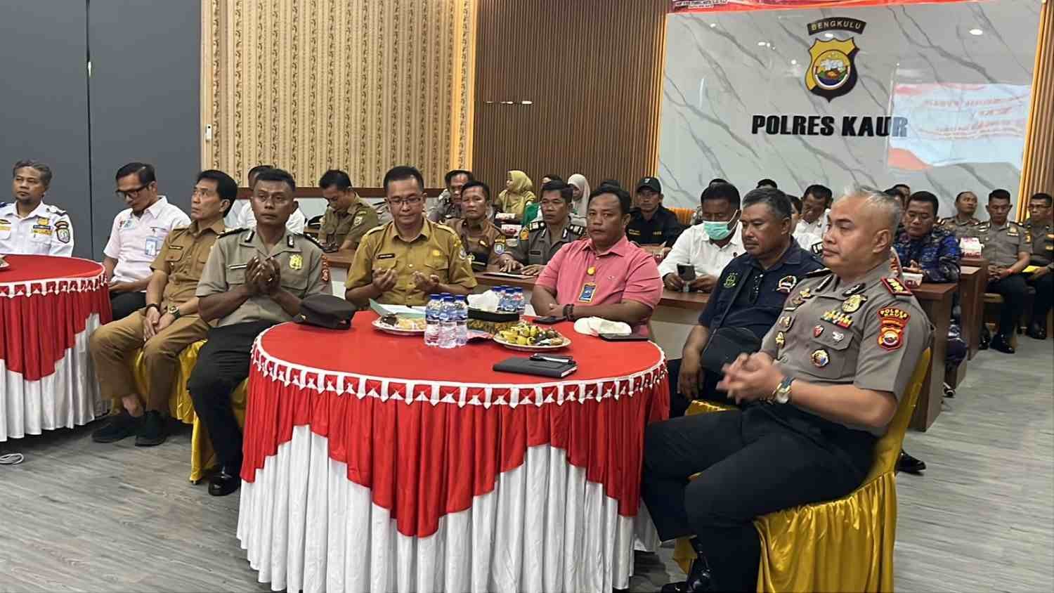 Polres Kaur Gelar Forum Konsultasi, Masukan Warga Jadi Bahan Evaluasi Polres Kaur Gelar Forum Konsultasi, Masukan Warga Jadi Bahan Evaluasi