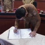 Bupati Labusel Teken MoU Jaksa Sahabat Pendidik, Pendidikan Aman Jadi Fokus